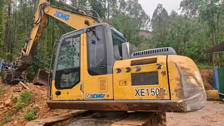 Buy XCMG XE135B Used Excavator / 1