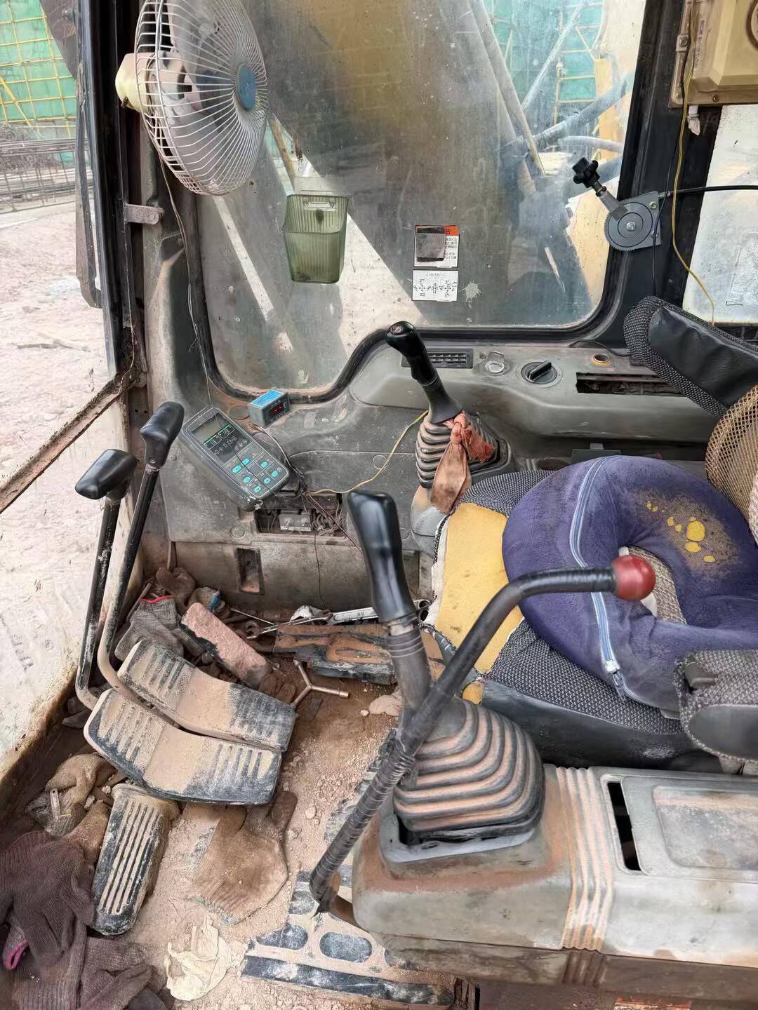 Buy Komatsu PC120-6E Used Excavator / 4