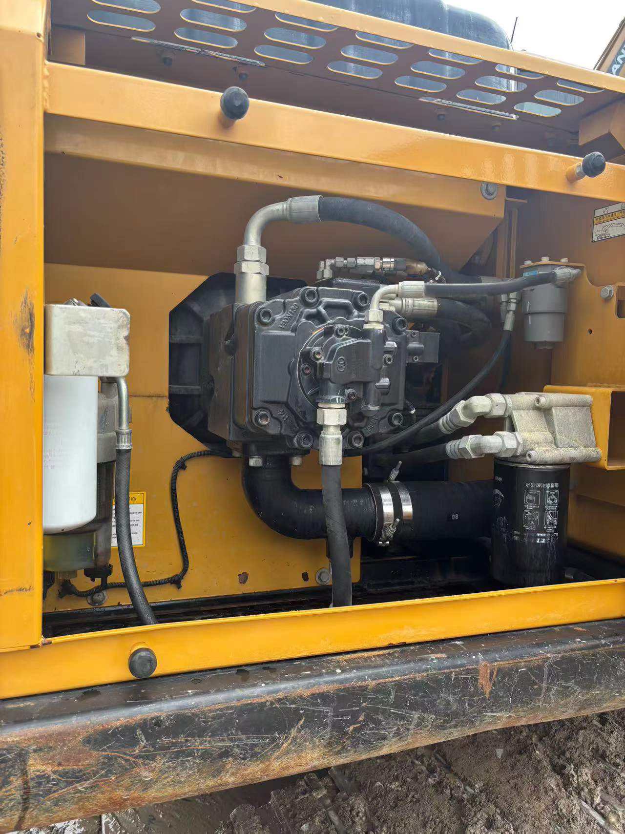 Buy Sany SY205C Used Excavator / 2