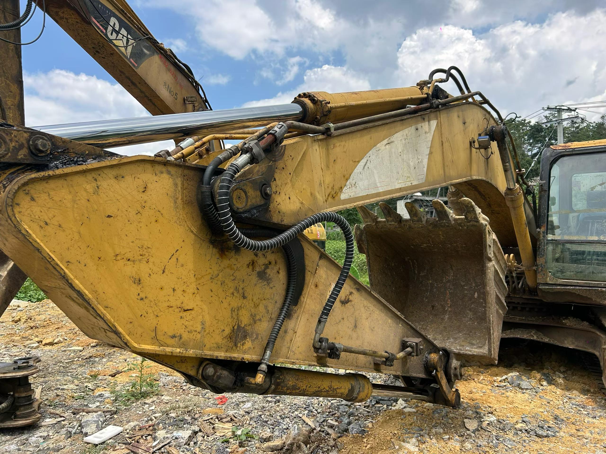 Buy Caterpillar 320C Used Excavator / 3