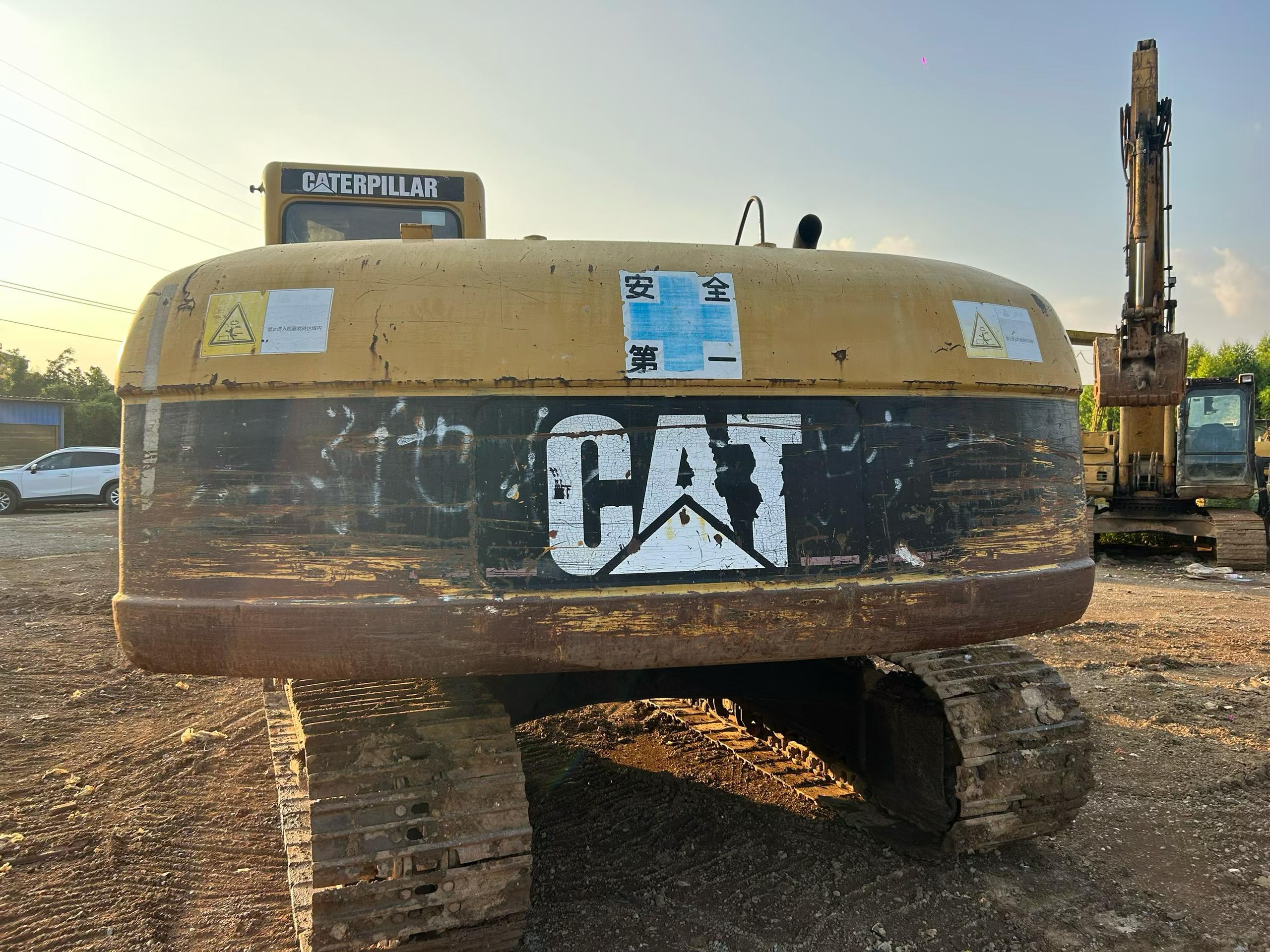 Buy Caterpillar 320C Used Excavator / 8