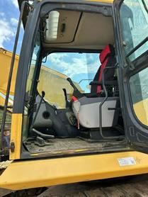 Buy Komatsu PC240-6 Used Excavator / 5 Buy Komatsu PC240-6 Used Excavator / 5