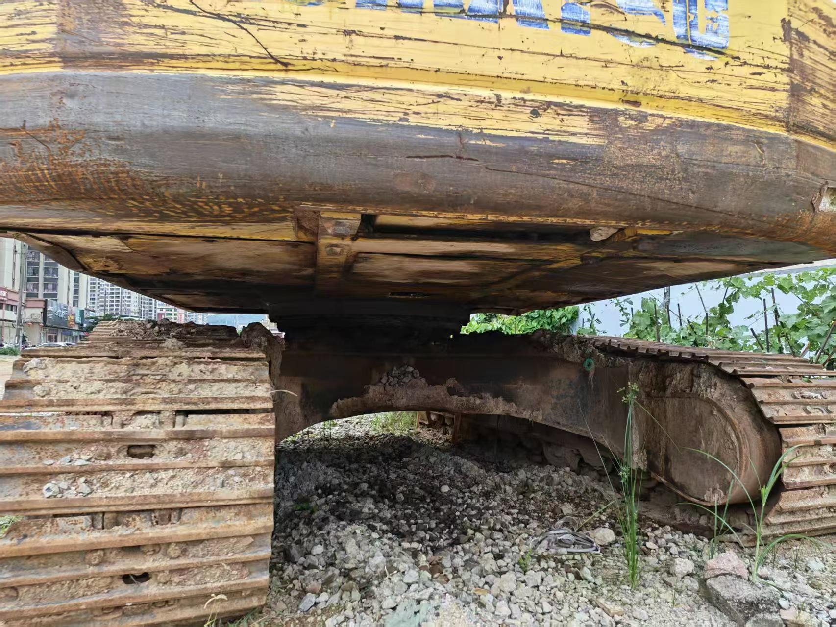Buy Komatsu PC210-8 Used Excavator / 3