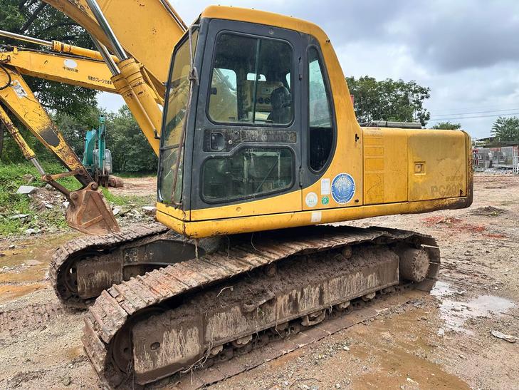 Buy Komatsu PC200-6E Used Excavator / 1