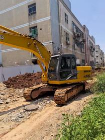 Buy Kato HD820V Used Excavator / 3 Buy Kato HD820V Used Excavator / 3