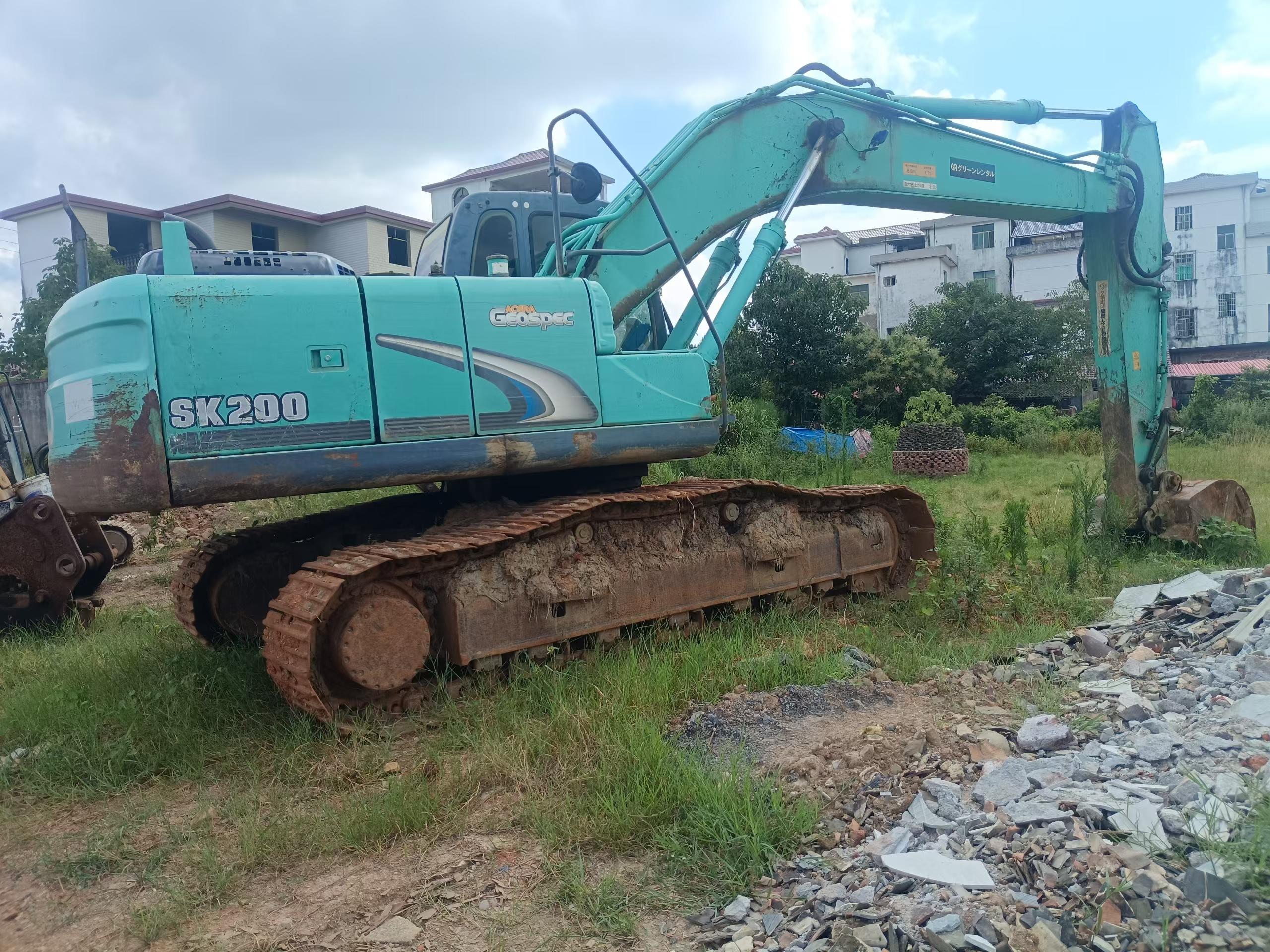 Buy Kobelco SK200-2 Used Excavator / 9