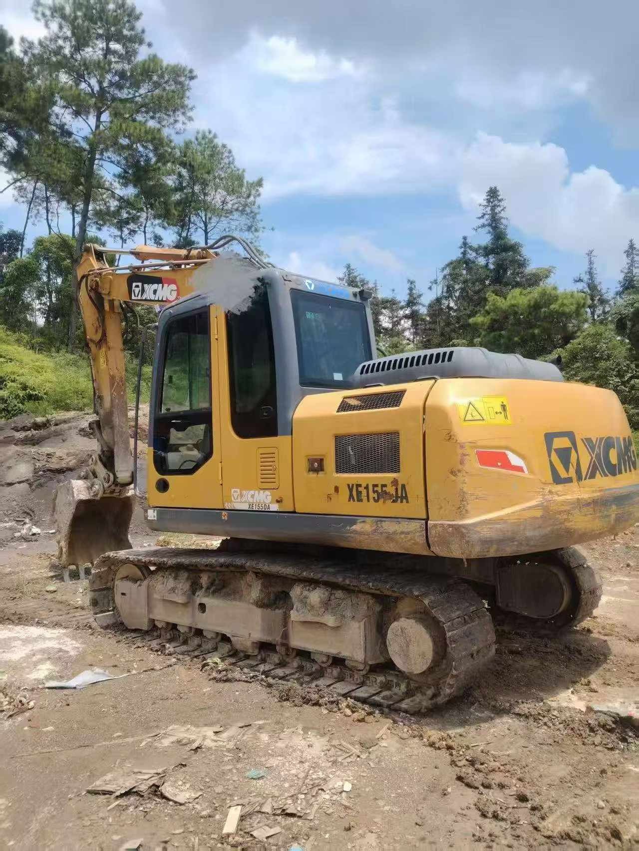 Buy XCMG XE135B Used Excavator / 3 Buy XCMG XE135B Used Excavator / 3