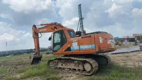 Buy Doosan DH215-7 Used Excavator / 2 Buy Doosan DH215-7 Used Excavator / 2