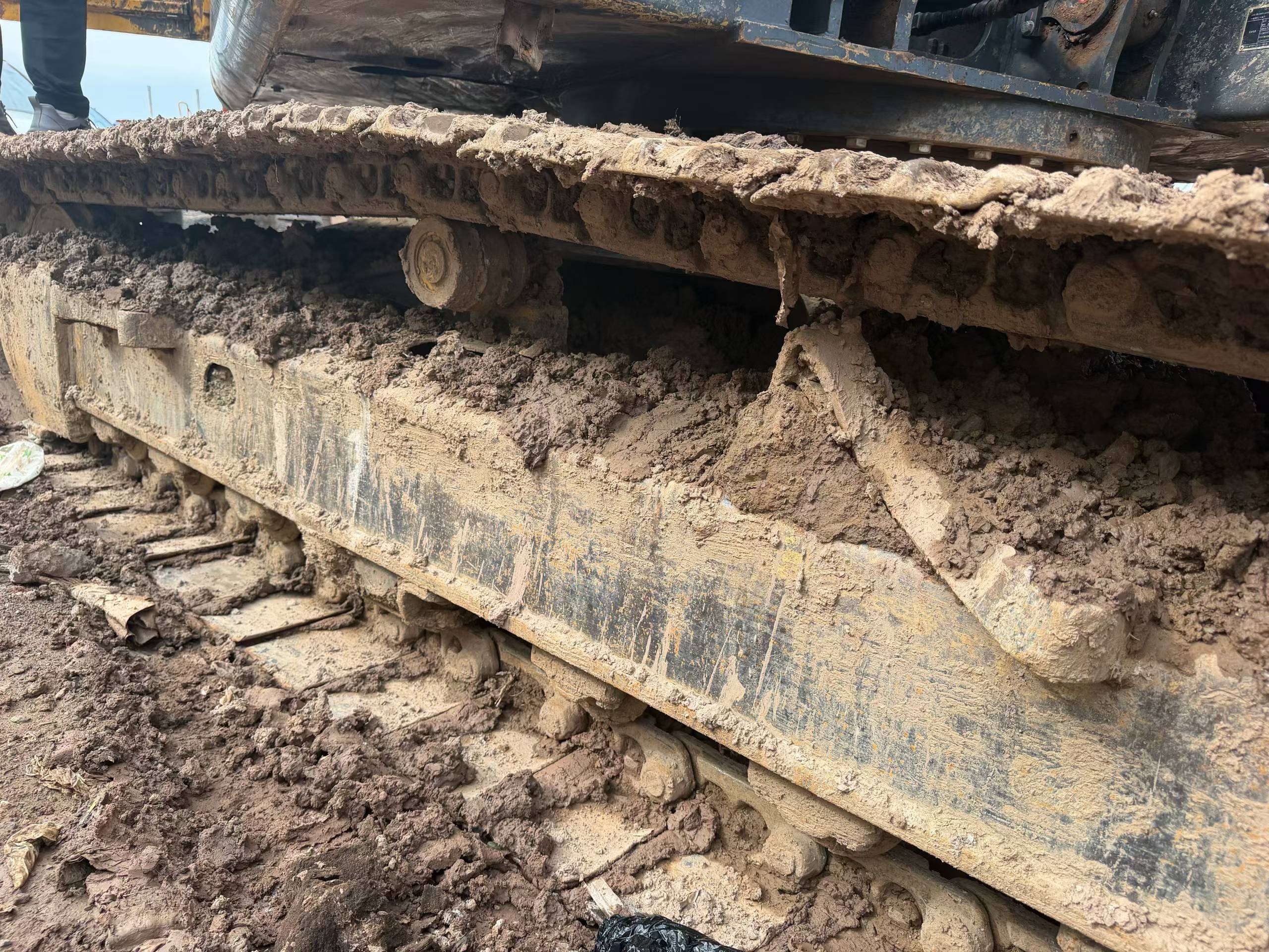 Buy Hyundai R215-7 Used Excavator / 8
