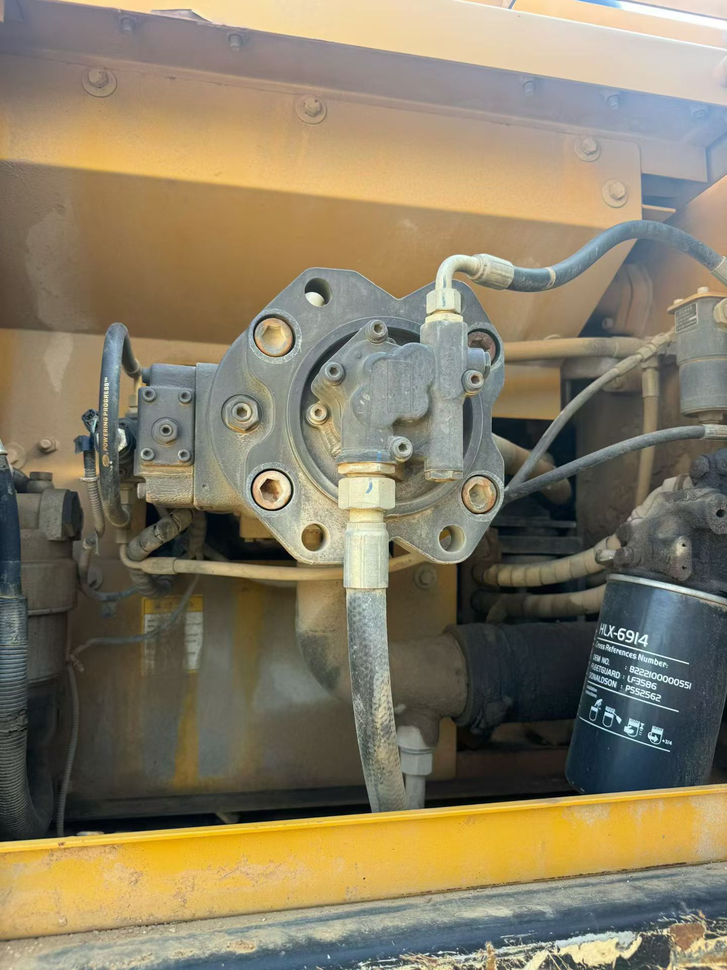 Buy Sany SY215C Used Excavator / 4