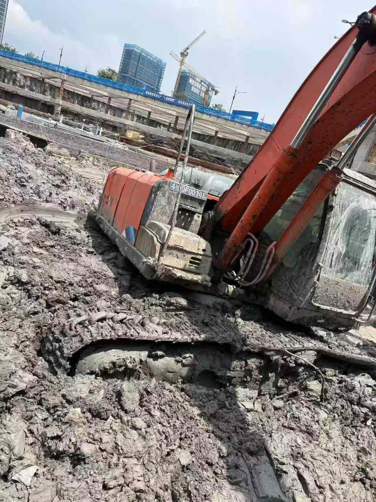 Buy Hitachi EX210-5 Used Excavator / 8 Buy Hitachi EX210-5 Used Excavator / 8