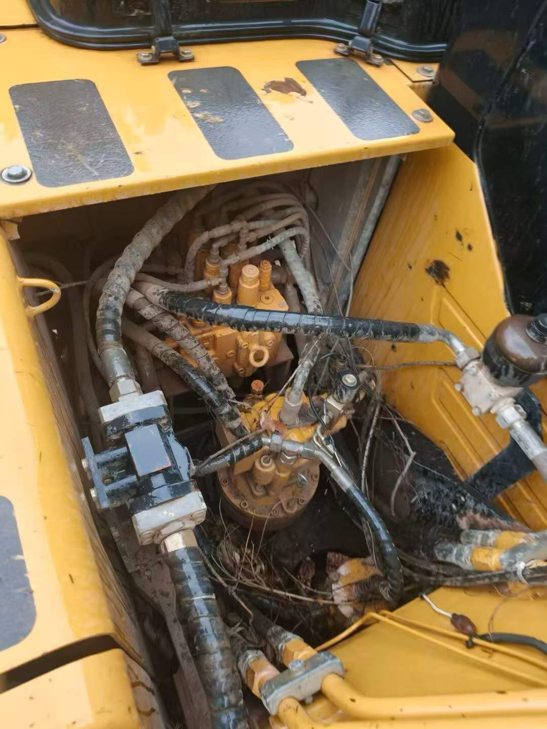 Buy Sany SY135 Used Excavator / 4