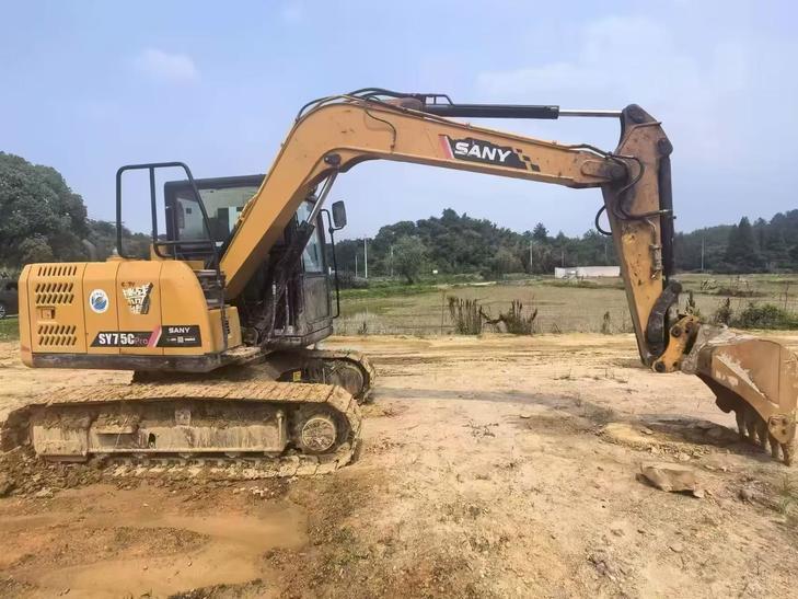 Buy Sany SY75 Used Excavator / 1