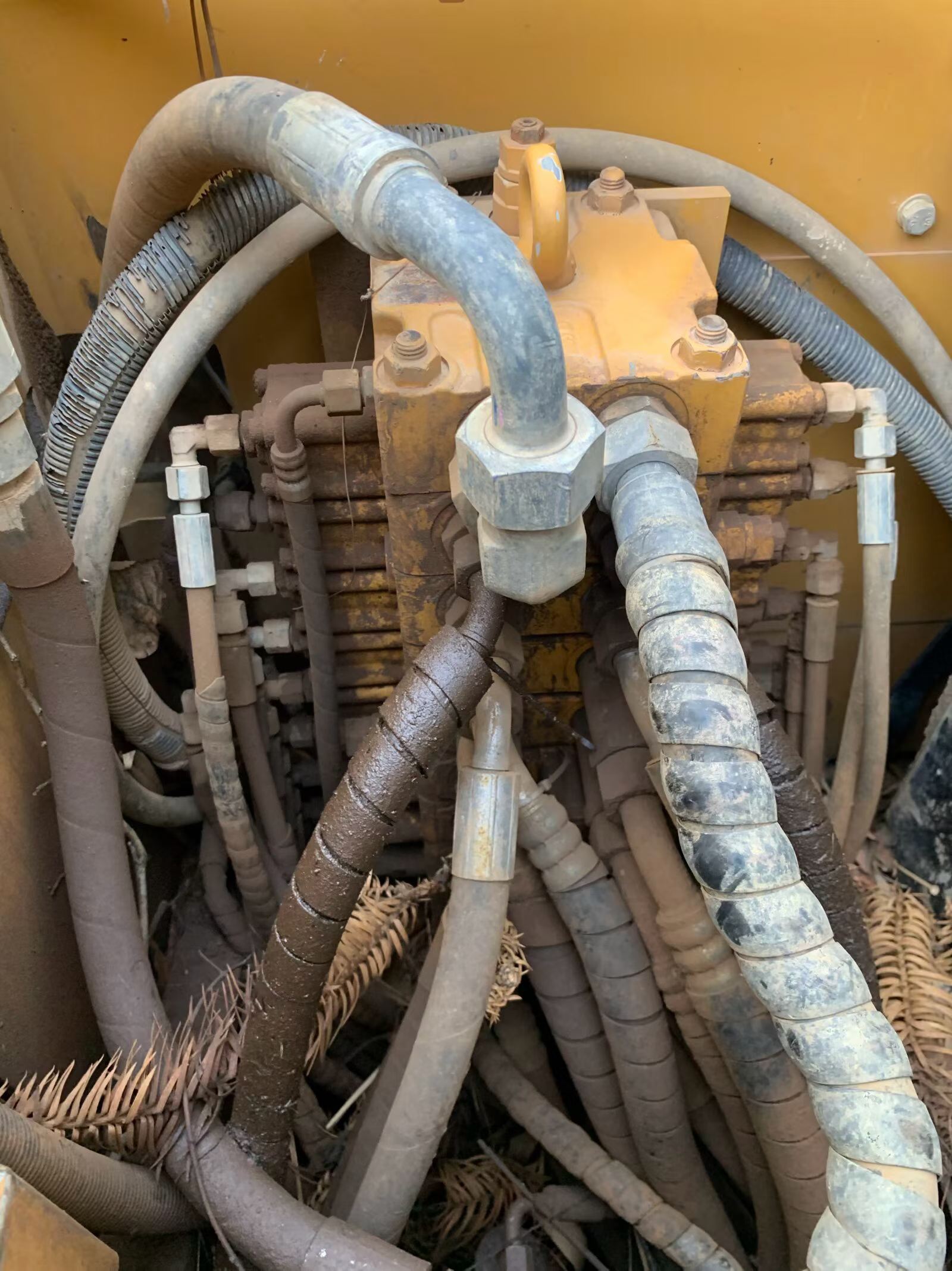 Buy Sany SY65C Used Excavator / 6