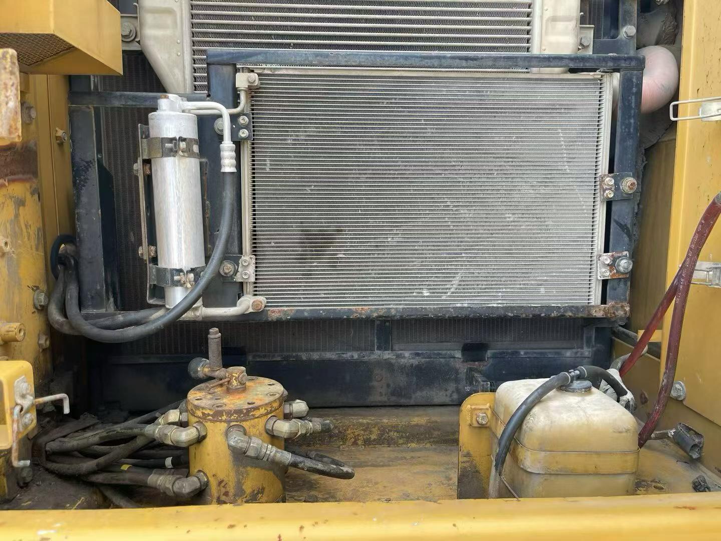 Buy Caterpillar 320D Used Excavator / 3 Buy Caterpillar 320D Used Excavator / 3