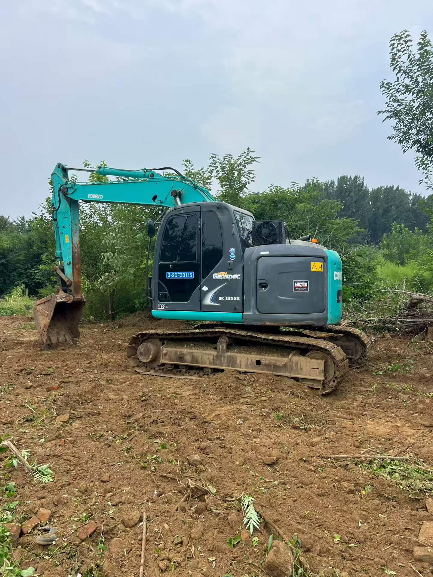 Buy Kobelco SK135 Used Excavator / 2