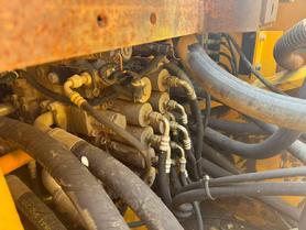Buy Kato HD1430R Used Excavator / 4 Buy Kato HD1430R Used Excavator / 4