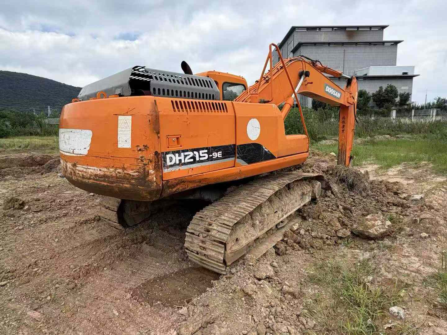 Buy Doosan DH215-9E Used Excavator / 3