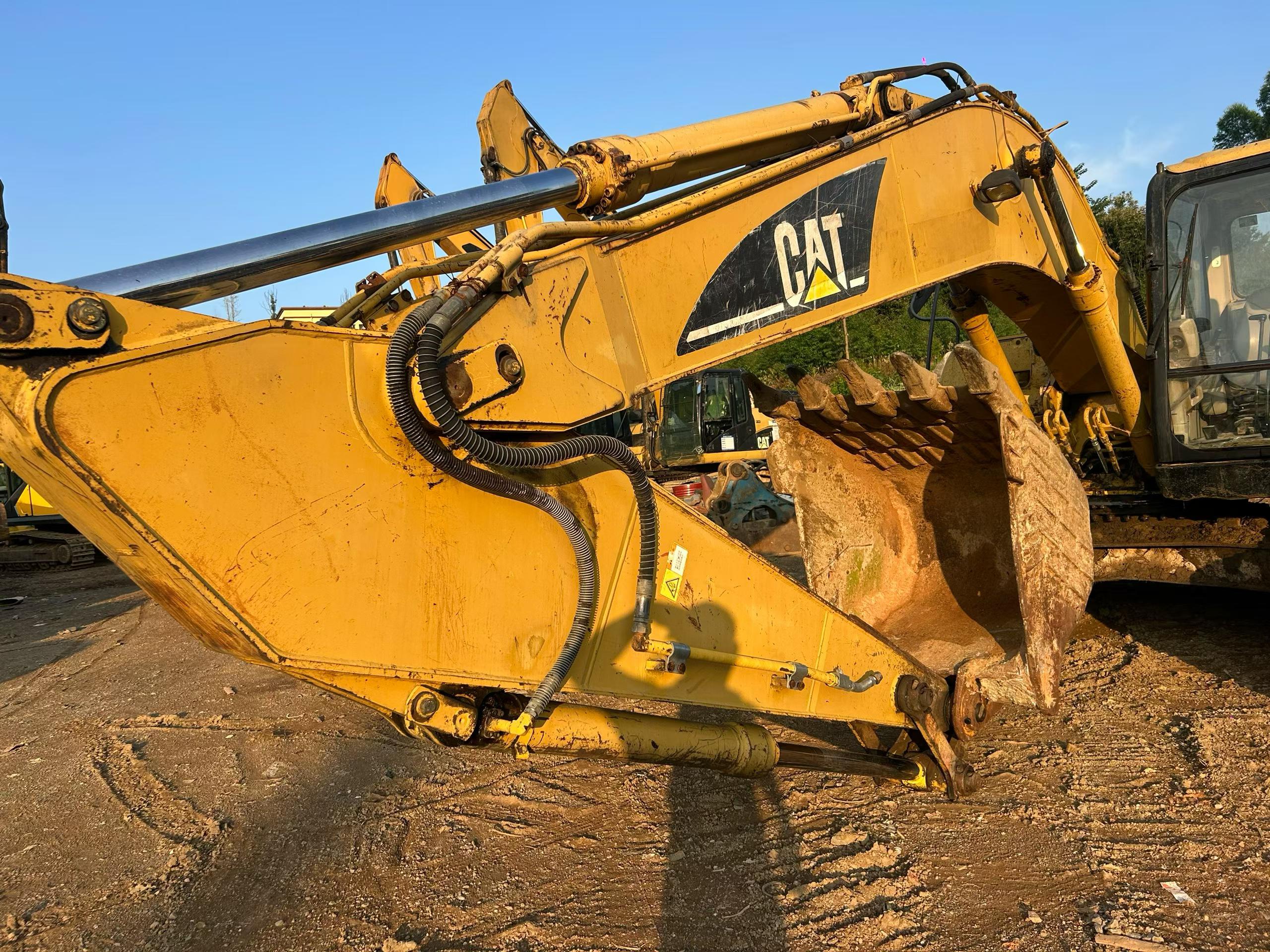Buy Caterpillar 320C Used Excavator / 7