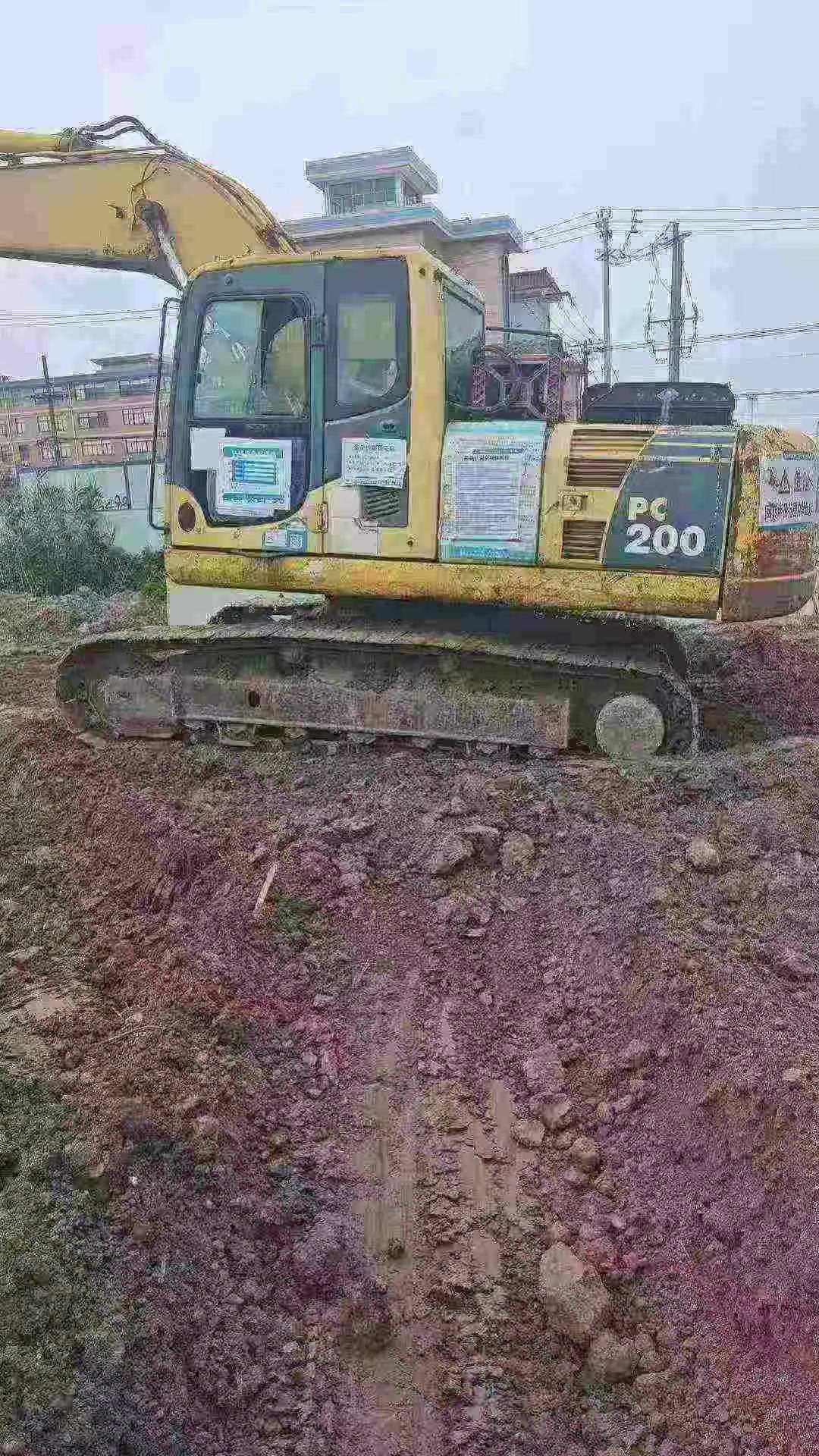 Buy Komatsu PC200-8 Used Excavator / 9
