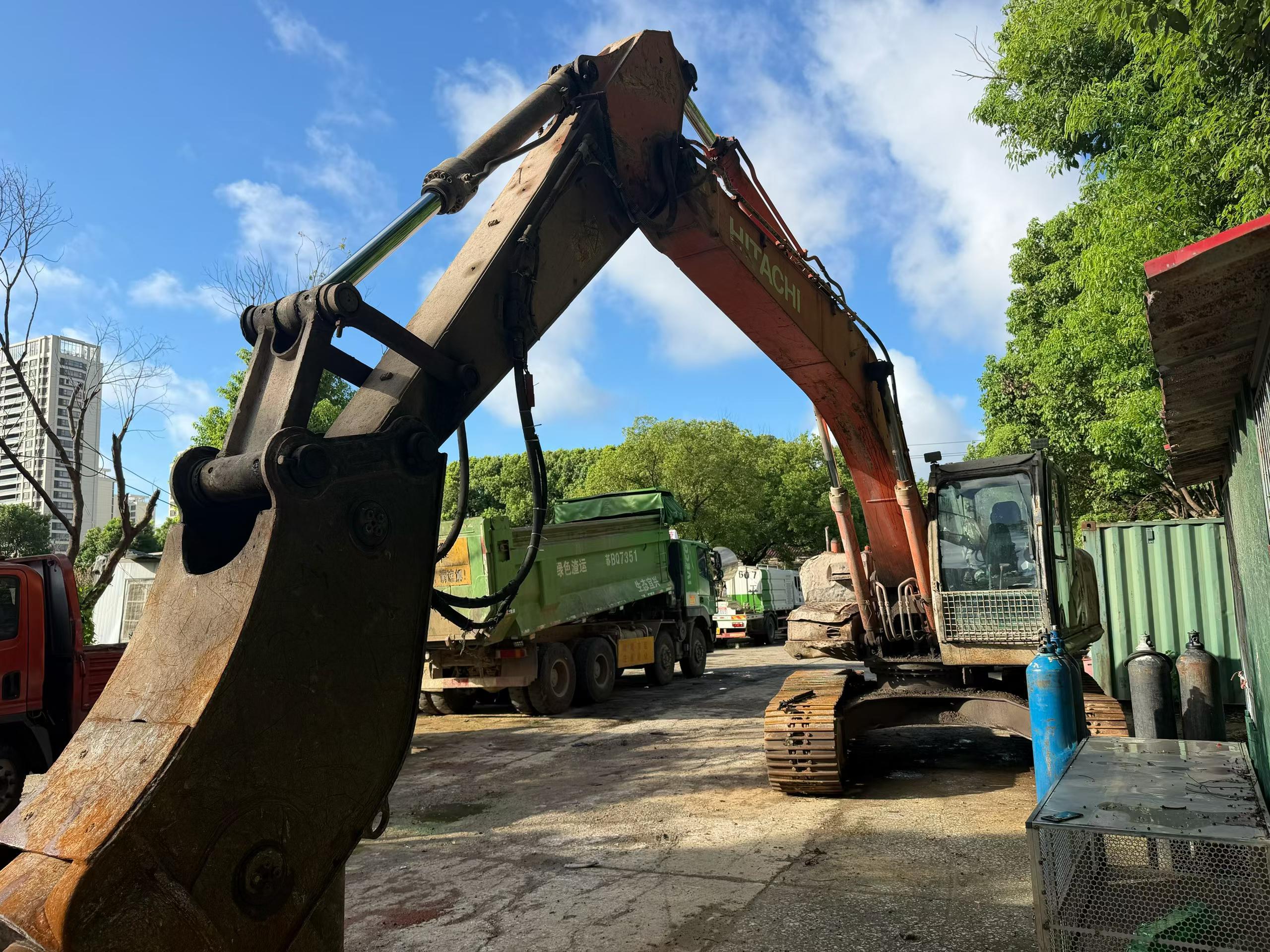 Buy Hitachi EX210 Used Excavator / 9