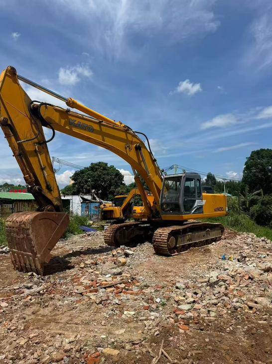 Buy Kato HD1430R Used Excavator / 1