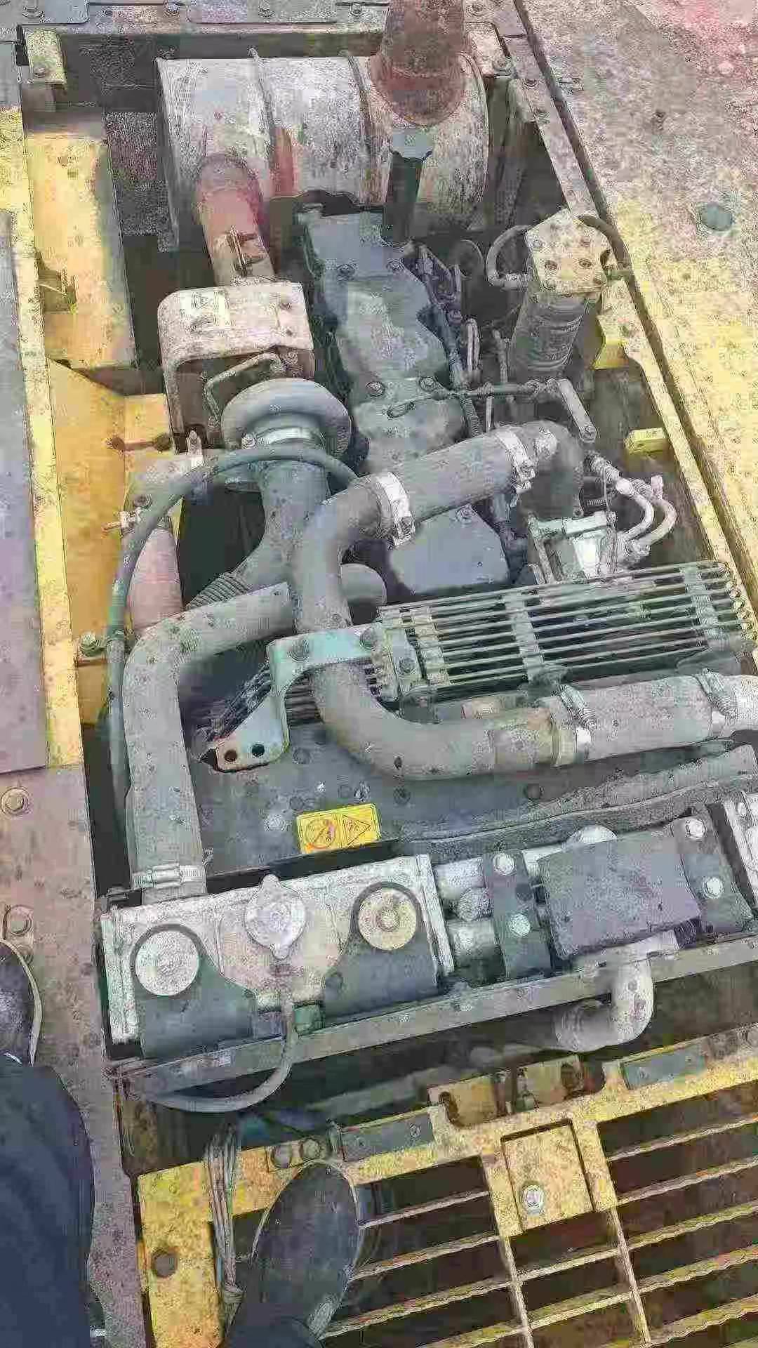 Buy Komatsu PC200-8 Used Excavator / 8