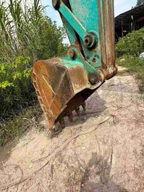 Buy Kobelco SK200-10 Used Excavator / 5 Buy Kobelco SK200-10 Used Excavator / 5