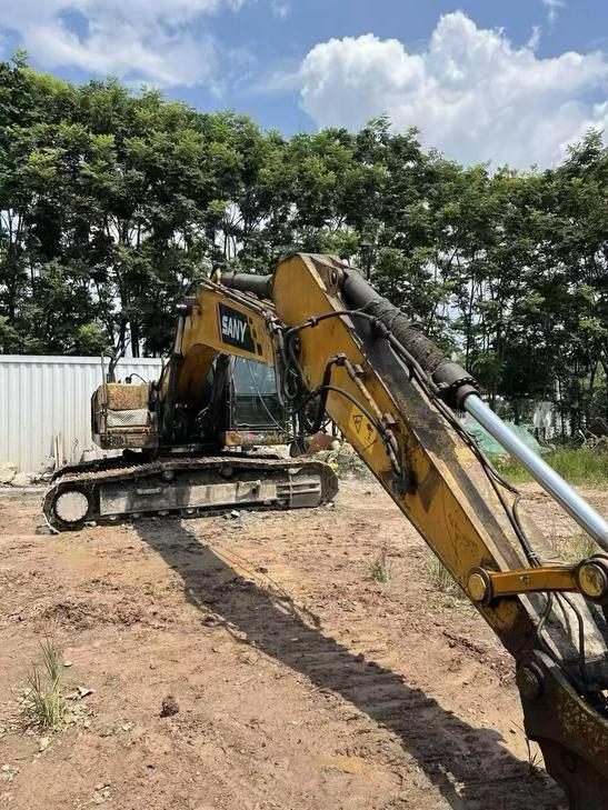 Buy Sany SY215C Used Excavator / 1