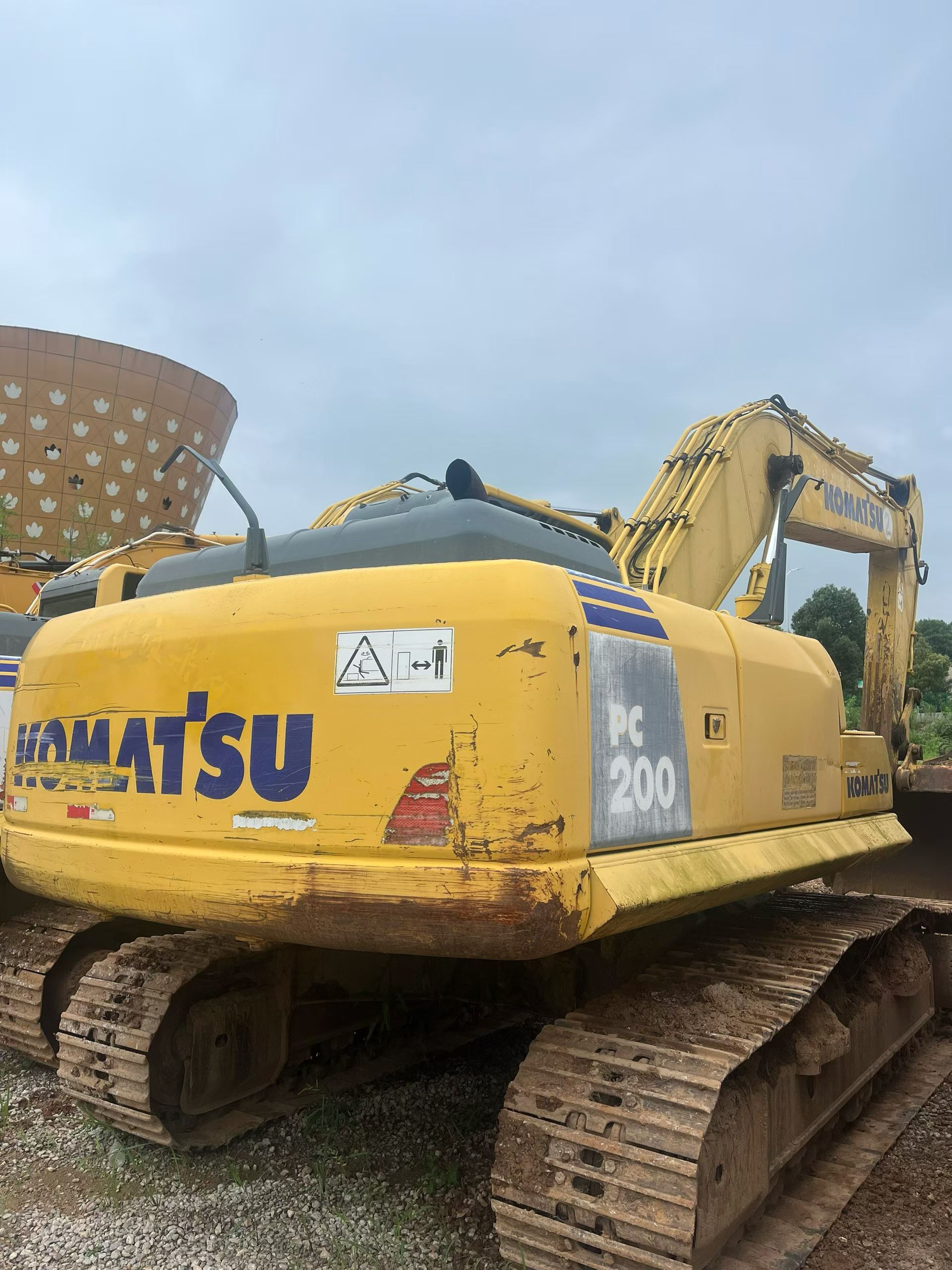 Buy Komatsu PC200 Used Excavator / 4