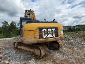 Buy Caterpillar 320D Used Excavator / 2 Buy Caterpillar 320D Used Excavator / 2