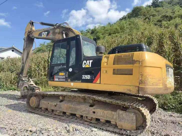 Buy Caterpillar 326DL Used Excavator / 1