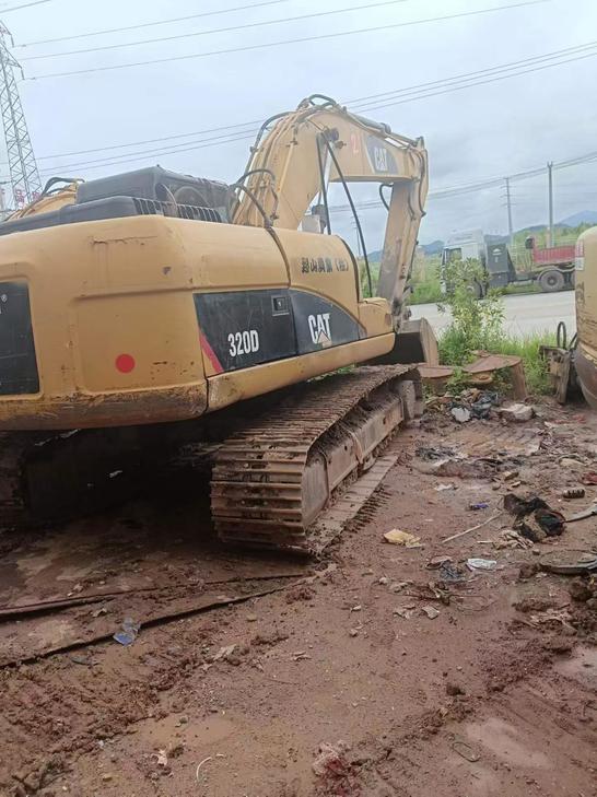 Buy Caterpillar 320D Used Excavator / 1