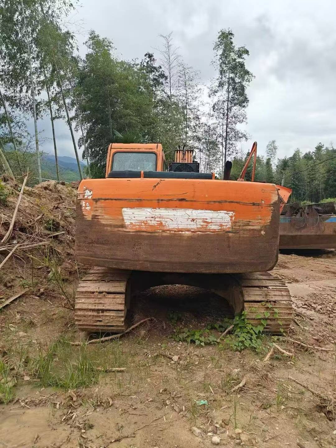 Buy Doosan DH150-7 Used Excavator / 3 Buy Doosan DH150-7 Used Excavator / 3