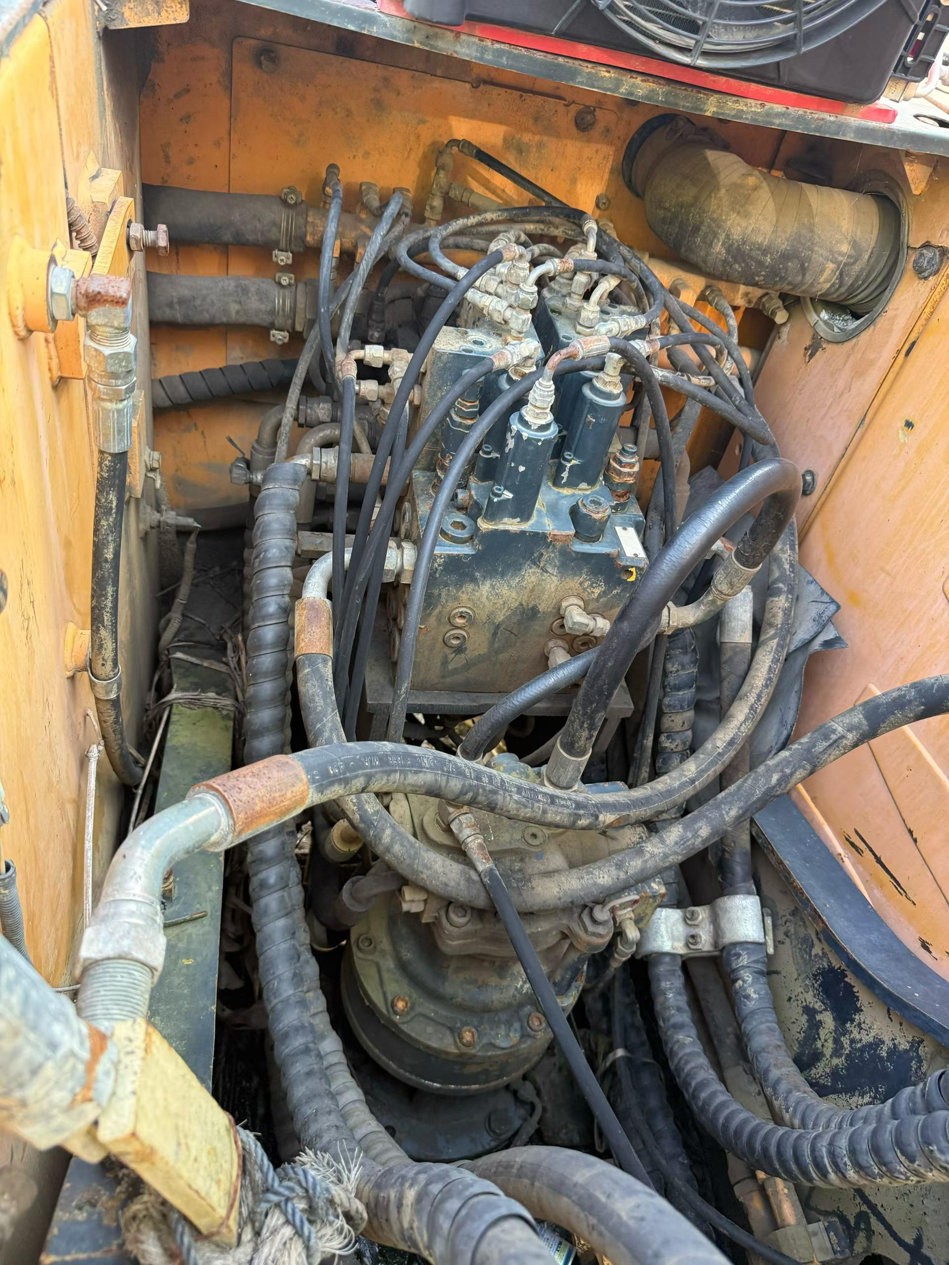 Buy Hyundai R150-7 Used Excavator / 2