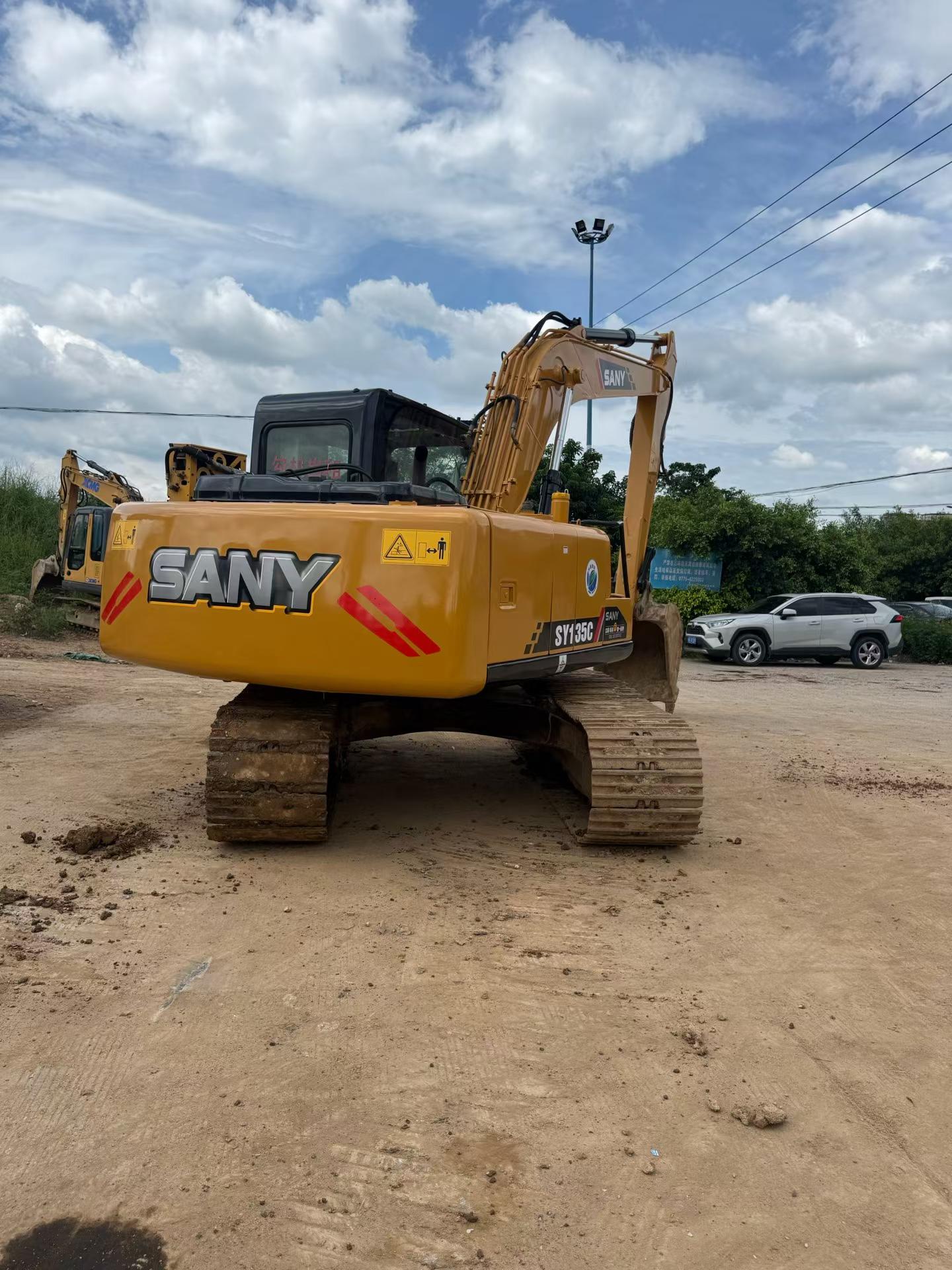 Buy Sany SY135 Used Excavator / 5