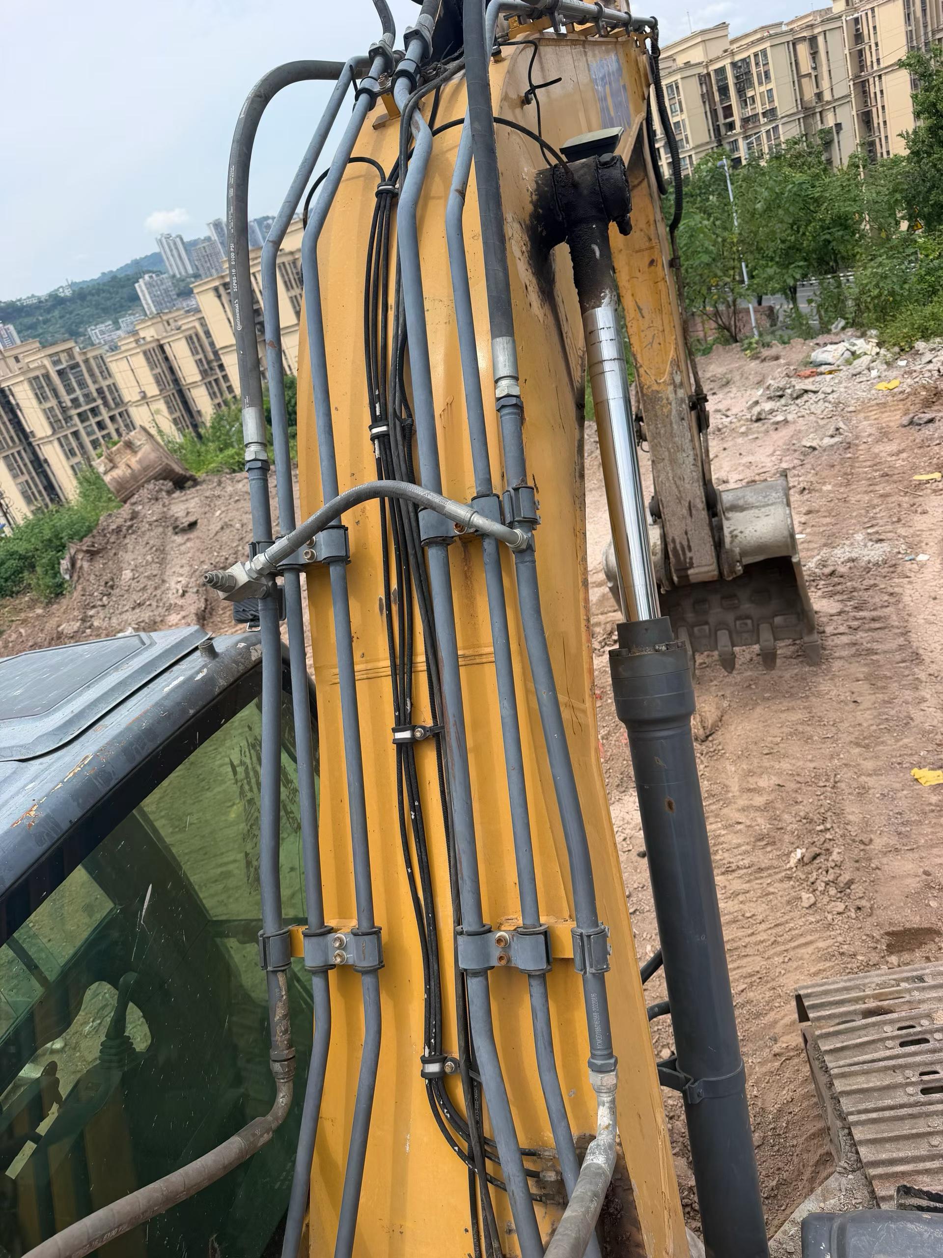 Buy XCMG XE215 Used Excavator / 6