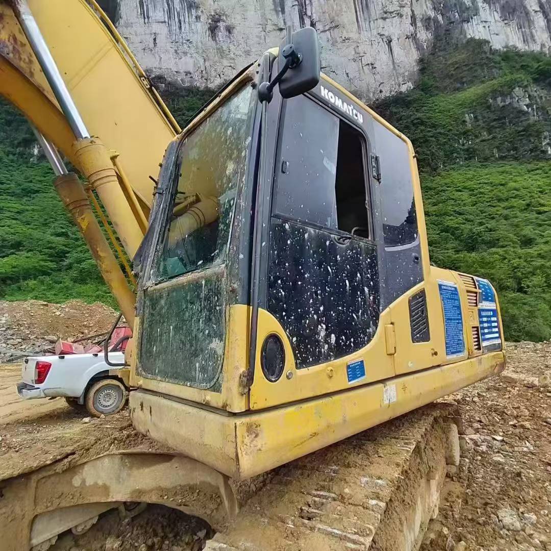 Buy Komatsu PC200 Used Excavator / 8