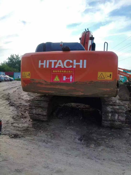 Buy Hitachi ZH200-5A Used Excavator / 1
