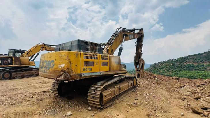 Buy XCMG XE470 Used Excavator / 1