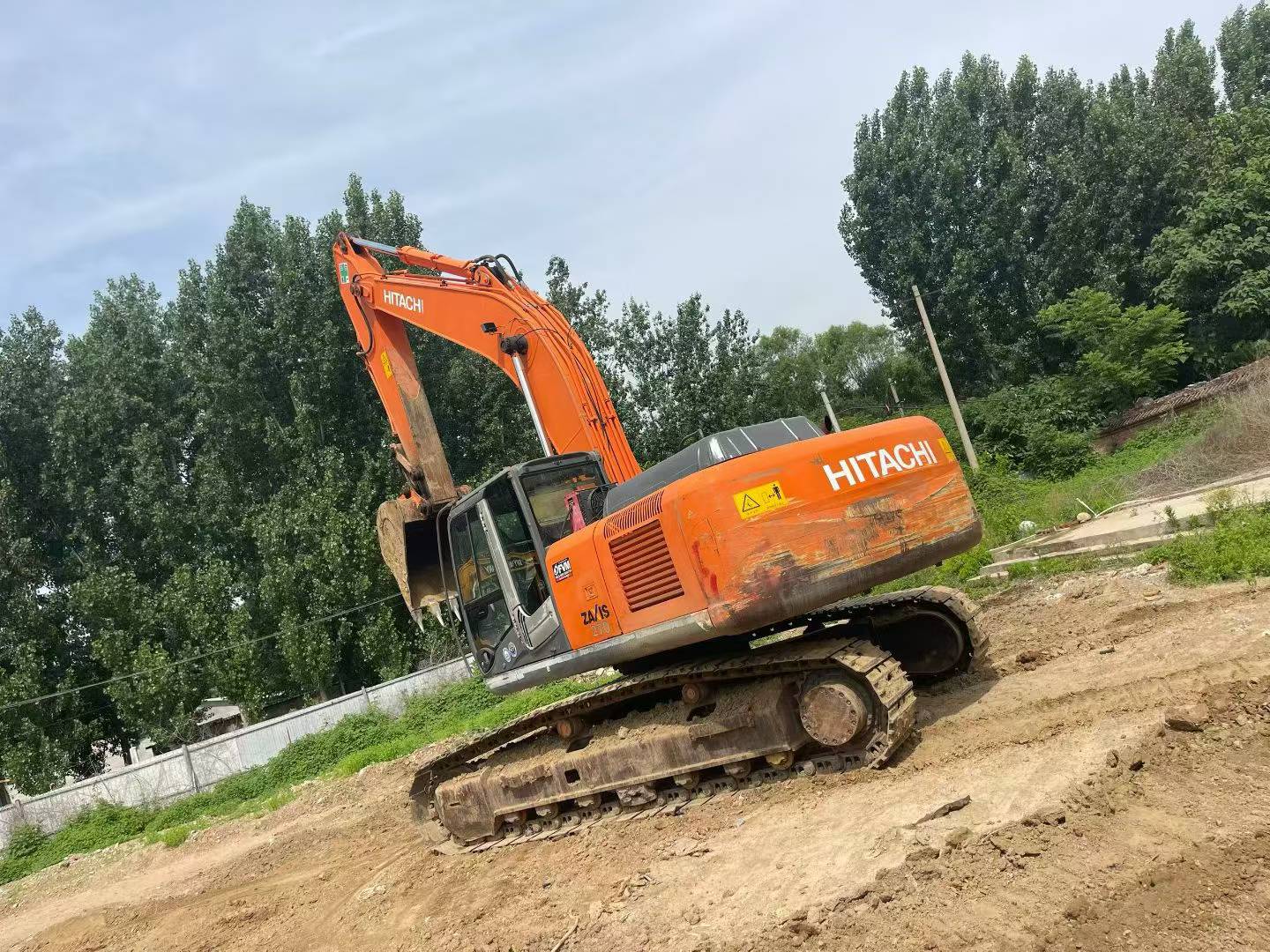 Buy Hitachi ZX270-3 Used Excavator / 3