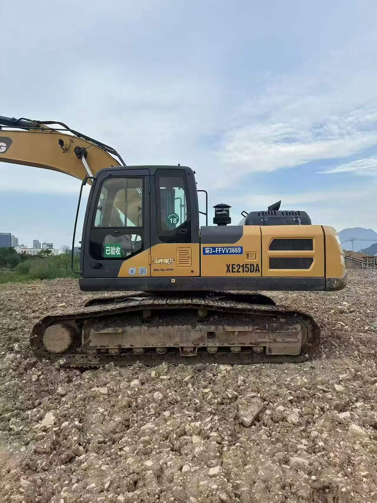Buy XCMG XE215 Used Excavator / 9