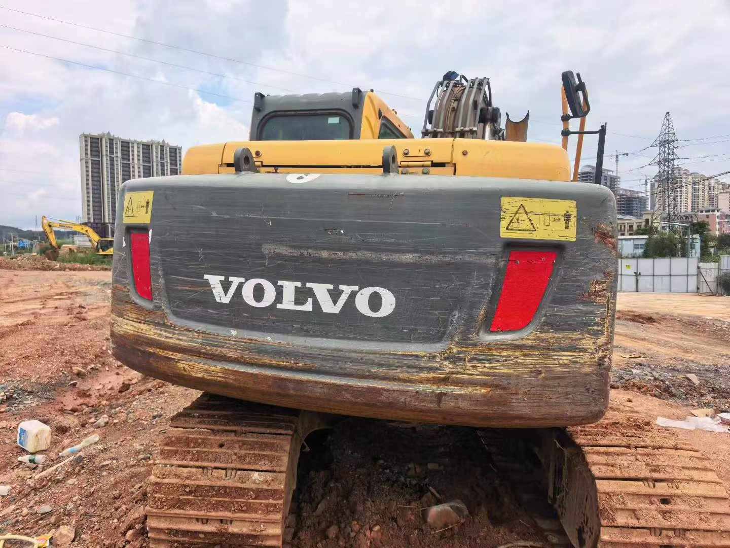 Buy Volvo EC140 Used Excavator / 2