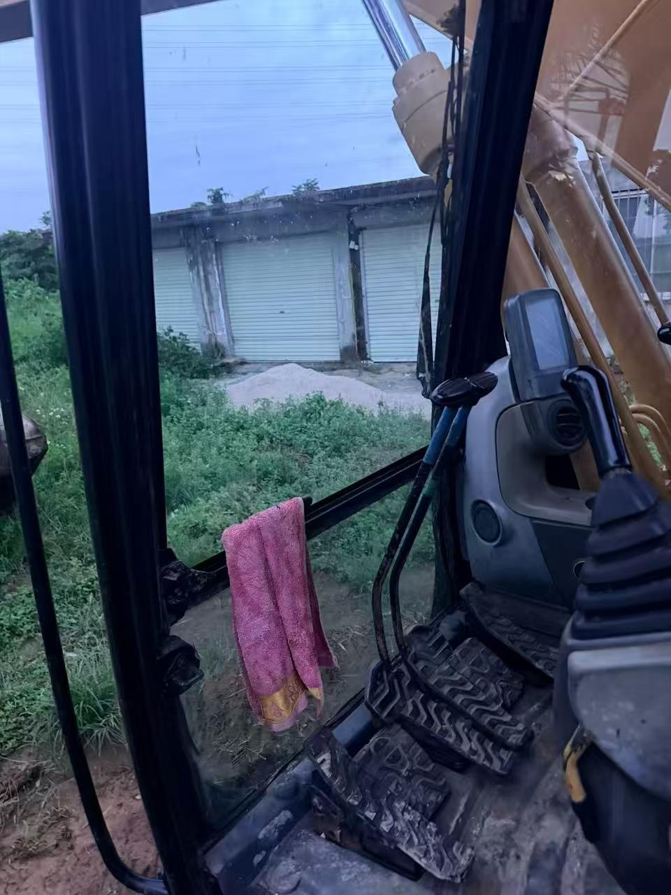 Buy Caterpillar 320D Used Excavator / 9