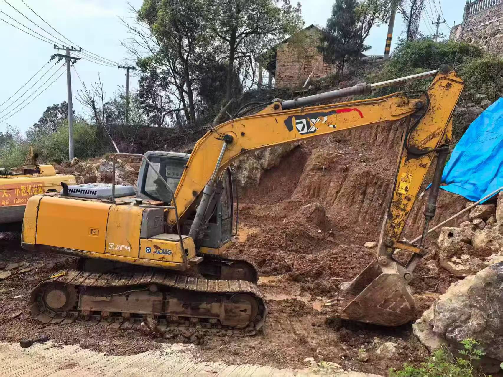 Buy XCMG XE150 Used Excavator / 2