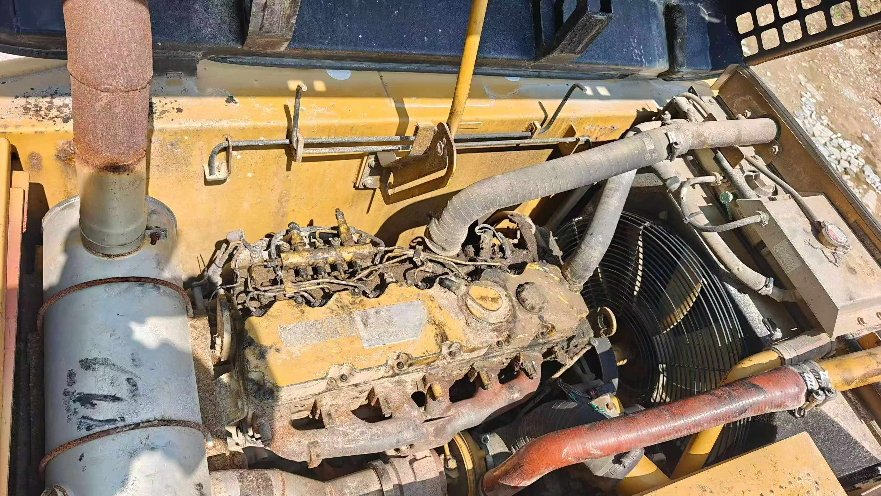 Buy Caterpillar 320D Used Excavator / 2