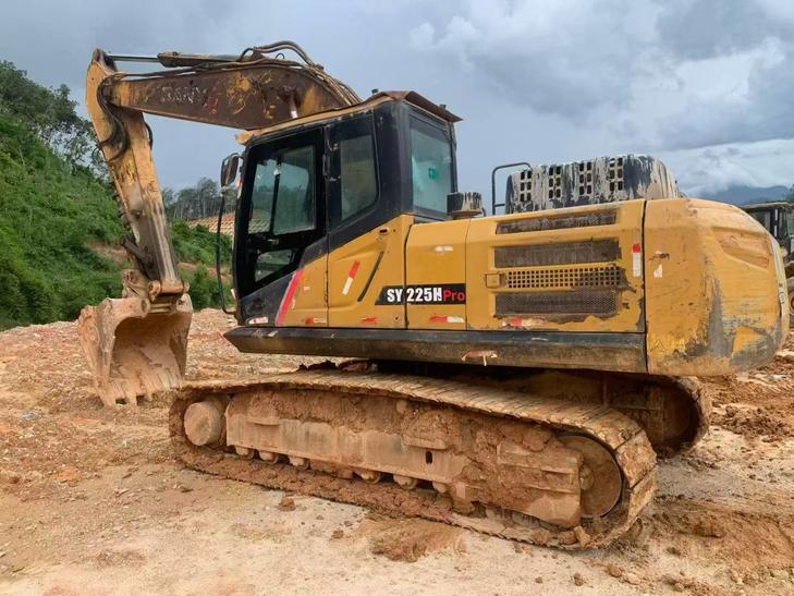 Buy Sany SY225C Used Excavator / 1