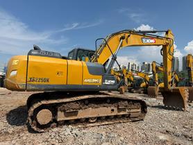 Buy XCMG XE225DK Used Excavator / 5 Buy XCMG XE225DK Used Excavator / 5