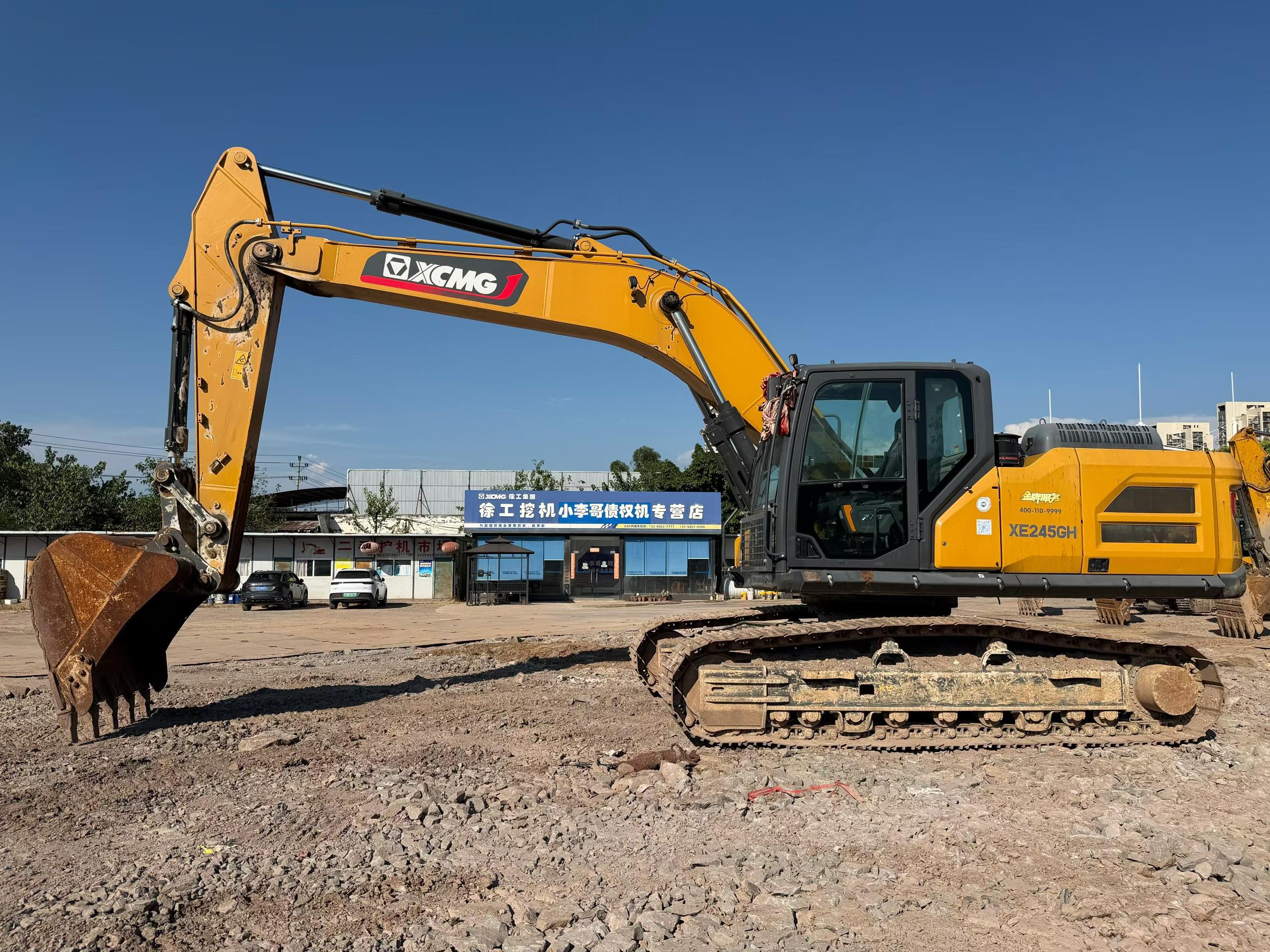 Buy XCMG XE245GH Used Excavator / 2