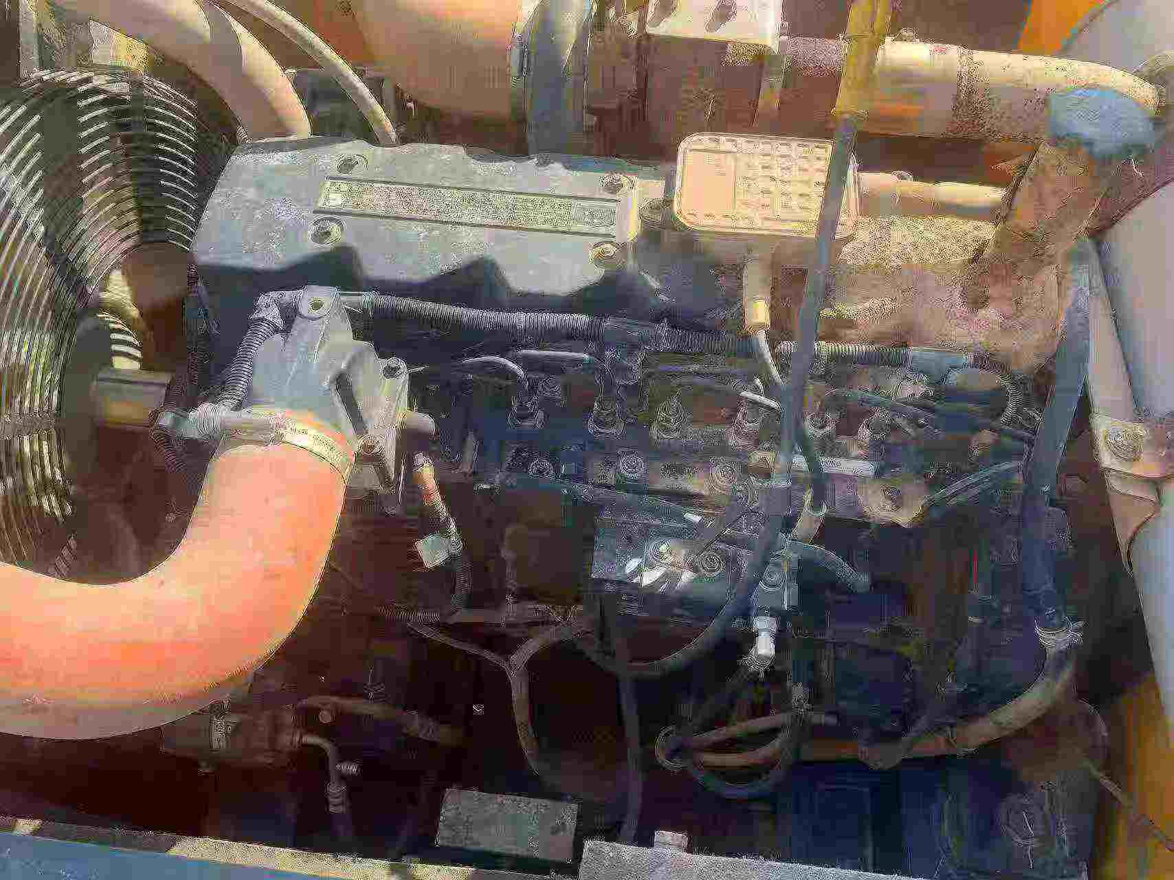Buy Hyundai R215VS Used Excavator / 6
